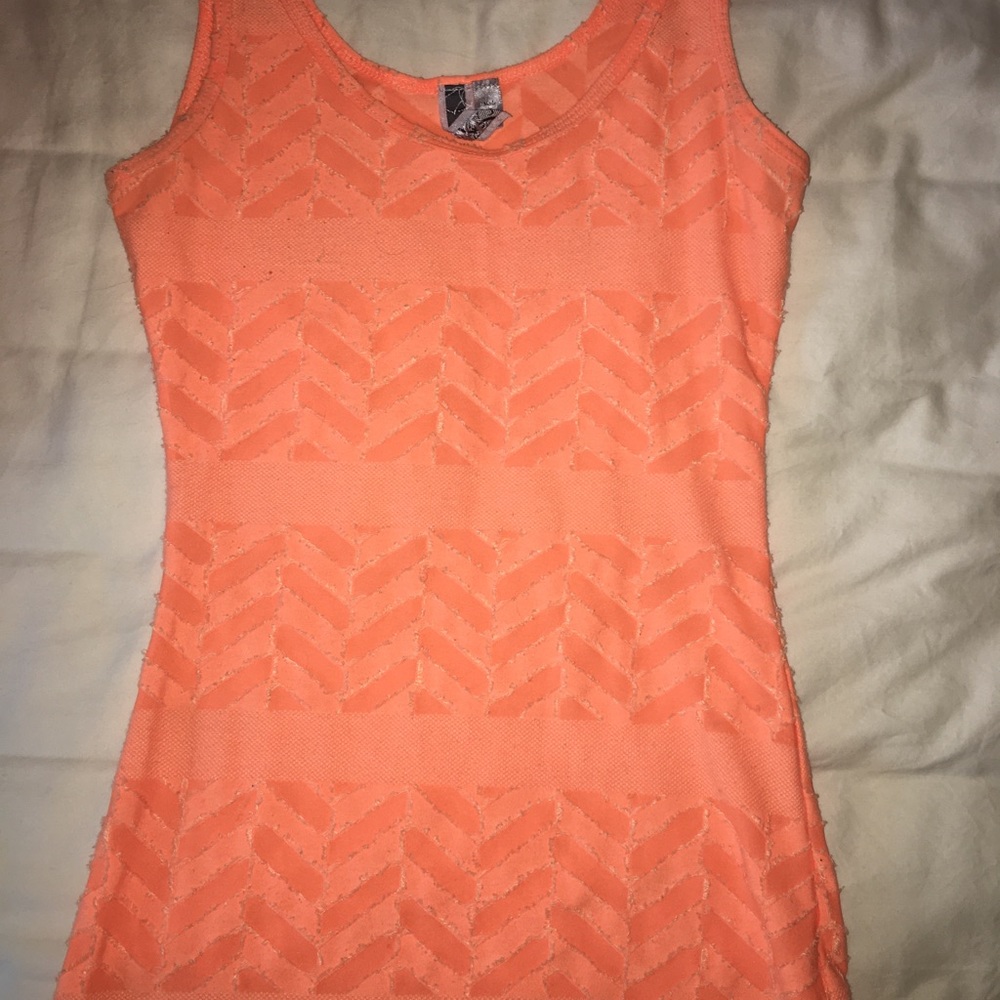 BKE orange tank